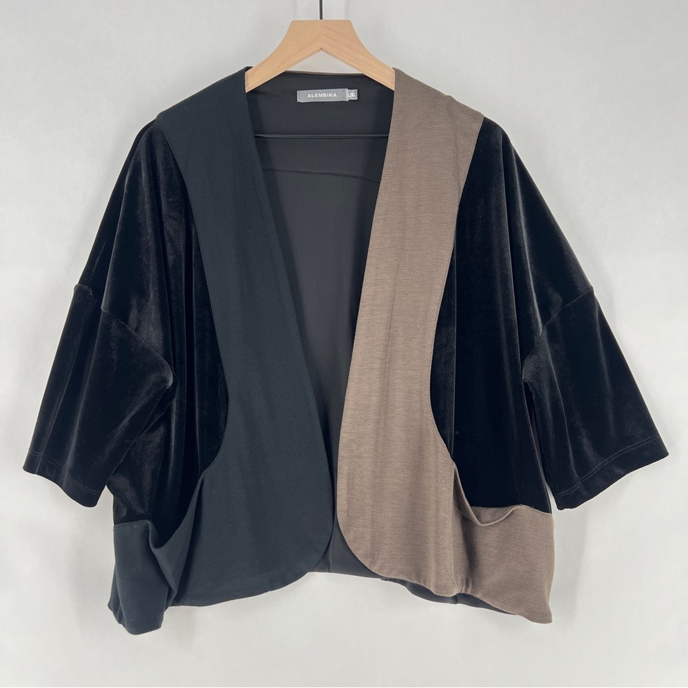 Alembika Two-Tone Black and Taupe Velvet Open Cardigan